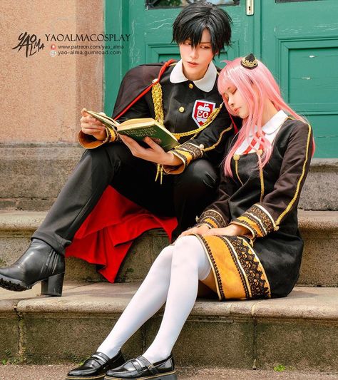 Damian Cosplay, Couple Cosplays, Anya Spy X Family, Cosplay Couple, Spy X Family Anya, Best Cosplay Ever, Couples Cosplay, Family Cosplay, Loid Forger