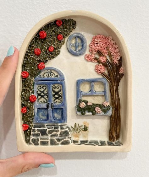 Hazel Brady | Cozy scenes ❤️ #ceramic #pottery #ceramicart #ceramicstechniques #potteryart #sculpture #sculpting #handbuildingwithclay… | Instagram Diy Pottery Painting, Pottery Houses, Air Dry Clay Projects, Clay Inspo, Clay Wall Art, Tanah Liat, Clay Diy Projects, Clay Crafts Air Dry, Hand Built Pottery