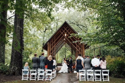 Candle Lit Wedding, Memphis Wedding, Downtown Wedding, Summer Beach Wedding, Woodsy Wedding, Botanical Gardens Wedding, Garden Wedding Venue, Rooftop Wedding, Inexpensive Wedding Venues