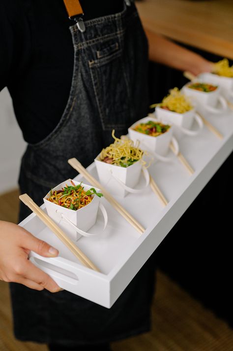 Noodle Appetizers, Interactive Food Experience, Asian Hors D'oeuvre, Asian Food Wedding, Thai Food Wedding, Gochujang Dressing, Asian Catering, Beef Egg Noodles, Catering Menu Ideas