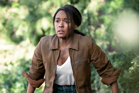 <em>Homecoming</em> creators answer burning questions about season 2 Janelle Monáe, Burning Questions, Simply Irresistible, Brown Jacket, Celebrity Outfits, Leather Jackets Women, Leather Jackets, Military Jacket, Homecoming