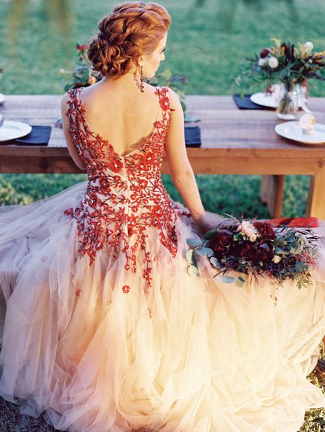 Autumn picnic wedding inspiration | Photo by Jeff Brummett | Read more - http://www.100layercake.com/blog/?p=81842 November Wedding Dresses, Autumn Picnic, 2014 Style, Marsala Wedding, Red Wedding Dress, Autumn Bride, Paris Couture, Red Wedding Dresses, Picnic Wedding