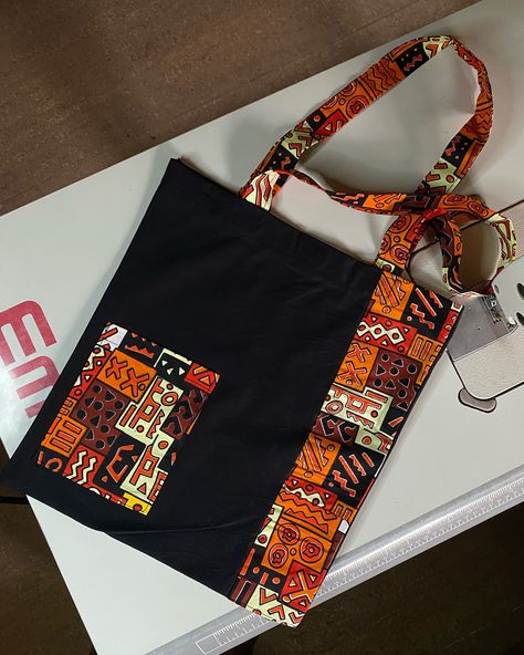 Afrocentric tote bag design made for a customer Price N4500 #totebag #totesteeshub #weddingsouvenirnigeria #topqualitytotebags #totebagsinabuja #madeinabuja #brandsouvenir #brandedtote #weddinggiftitems #weddingsouvenirs #weddingtotebagdesigns #totebags #totebagsforstudent Ankara Tote Bag, Bags Inspiration, Ankara Bags, Bags Patterns, Bags Sewing, Bags Diy, Diy Bags Patterns, Tote Bags Sewing, Diy Bags