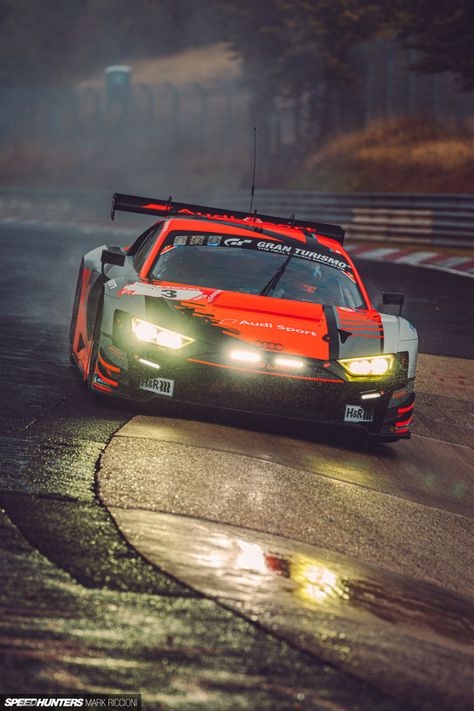 Race Car Photography, Racer Wallpaper, Gt3 Cars, Race Aesthetic, Audi R8 Gt, Gt3 Racing, Racer Car, Car Pic, Motorsport Art