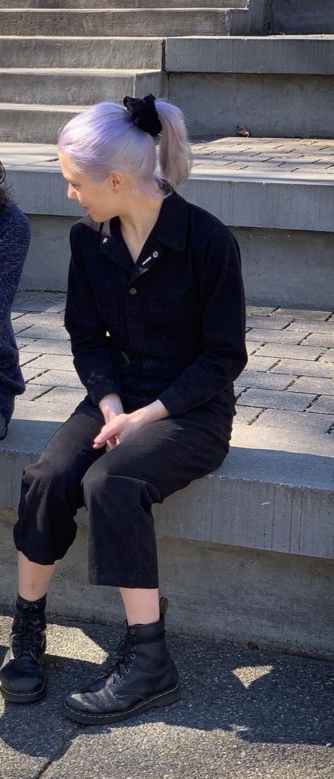 yes i cropped conor oberst out of the pic idc Phoebe Bridgers Outfit, Indie Girl Aesthetic, Conor Oberst, Pee Pee, Ideal Wardrobe, Indie Girl, Phoebe Bridgers, My Kind Of Woman, Teenage Daughters