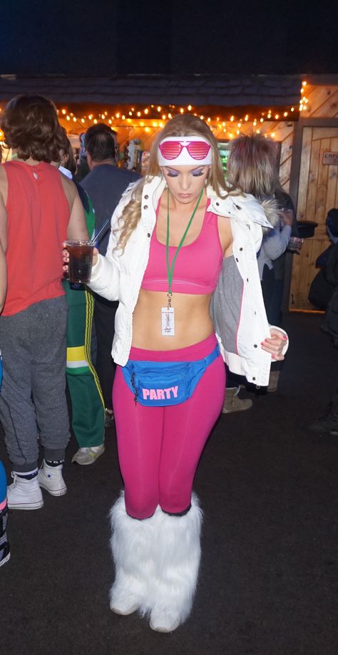 80's ski party #hotdogskibunny Ski Mixer Theme, Snow Themed Party Outfit College, 80s Ski Costume, Ski Costume Party, 80 Ski Outfit, 80s Snow Outfit, 80s Ski Party Outfit, Apres Ski 80s, Aspen In The 80s Party