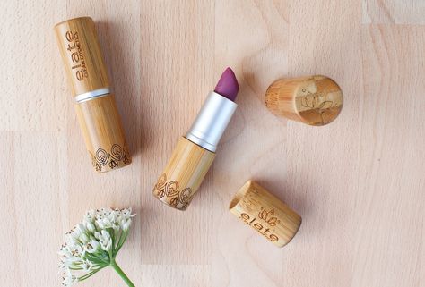 http://www.smallbitsofloveliness.com/2016/09/elate-cosmetics-lipsticks.html Just Herbs Lipstick, Pretty Lipstick Packaging, Chanel Boheme Lipstick, Vegan Lipstick Brands, Elate Cosmetics, Eco Friendly Lip Balm, Bamboo Diy, Beautiful Lipstick, Lipstick Brands