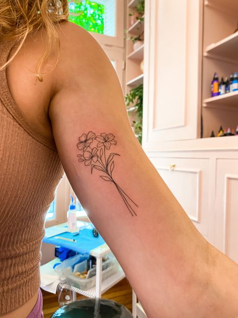 Boutique Flower Tattoo, Lily Tattoo Bouquet, Siblings Flower Tattoo, Bible Flowers Tattoo, Bouquet Of 3 Flowers Tattoo, Lily Bouquet Tattoo Design, May Lilly Flower Tattoo, Single Line Flower Bouquet Tattoo, Flower Fine Line Tattoo Arm