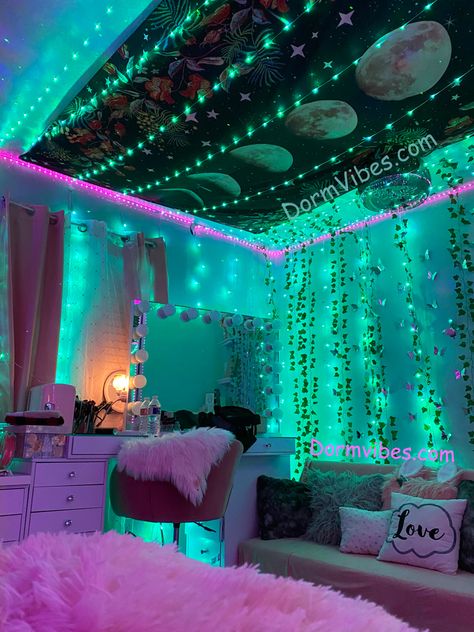 Wall Vines, Vibey Rooms, Neon Bedroom, Hippy Room, Chill Room, Makeover Bedroom, Room Tapestry, Neon Room, Indie Room Decor