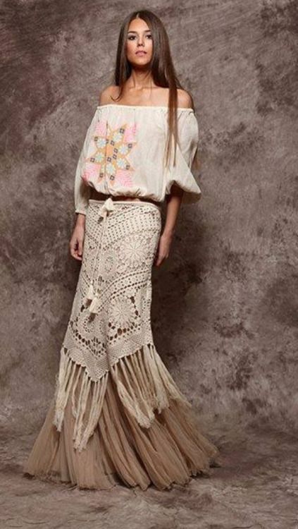 Zaitegui                                                       … Asymmetrical Skirt Pattern, Ropa Shabby Chic, Modern Hippie Style, Crochet Skirt Pattern, Mode Hippie, Stil Boho, Trendy Skirts, Moda Boho, Crochet Skirt