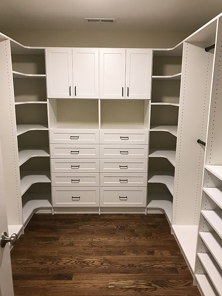 Modular Walk In Closet, Master Closet Design Walk In Luxe, Walk In Closet Ideas U Shaped, Walking Closet Ideas Modern, Closet Designs U Shape, Walk In Closet With Drawers And Shelves, Large Closet Ideas Layout Master Suite, Walk In Closet White And Wood, Square Walking Closet Ideas