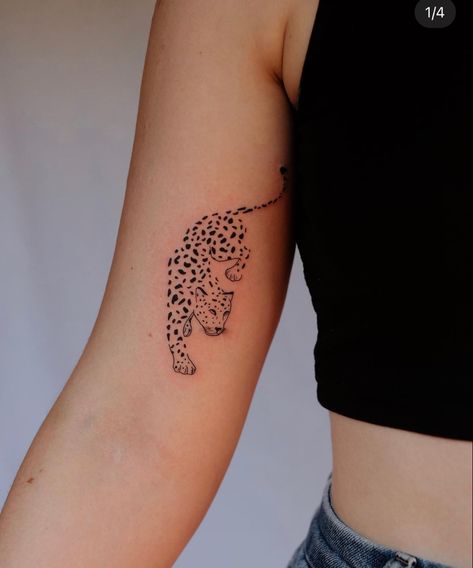 Cheetah Print Tattoos, Cheetah Tattoo, Jaguar Tattoo, Leopard Tattoos, Tattoos Geometric, Forearm Tattoo Women, Tattoo Feminina, Dope Tattoos, Simplistic Tattoos