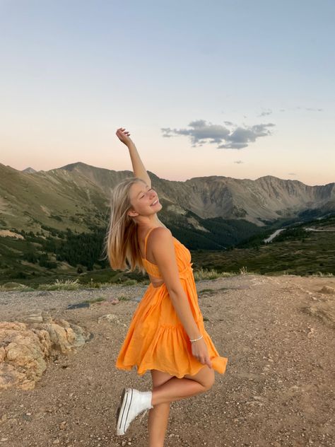 travel | traveling | mountains | colorado | picture inspo | picture poses | photography | mountain photography | outfits | outfit inspo | nature | poses | outdoors | sunset | sunrise | sunset pictures | dresses | orange dresses | poses for dresses | graduation picture poses | outfit ideas | sunset outfit | sunset outfit inspo | outfits for sunset | cottagecore | aesthetic | aesthetic pictures | Dawn Pictures Sunrises, Vacation Poses Picture Ideas Mountains, Poses For Solo Pictures, Poses For Dresses, Sunset Cottagecore, Mountain Poses Photo Ideas, Dresses Poses, Traveling Mountains, Nature Poses