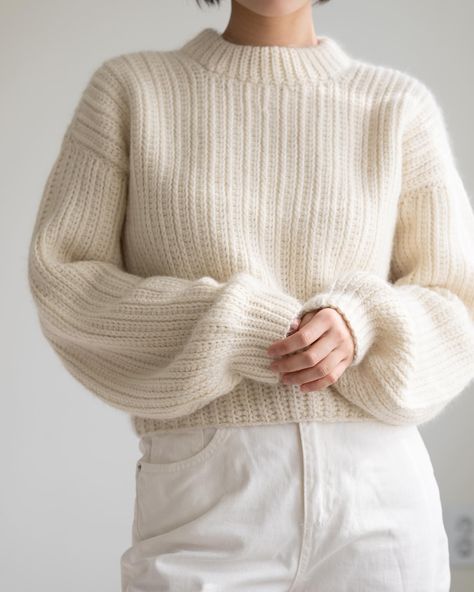 @justtheworsted • Instagram photos and videos Wool Sweater Crochet, Wool Crochet Sweater, Handmade Sweater Design, Crochet Winter Sweater, Aesthetic Crochet Blanket, Knitting Outfit, Outfit Patterns, Crochet Blanket Free, Knit Crochet Sweater