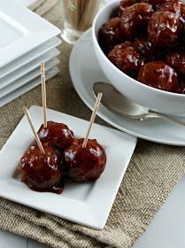 Hubby LOVES a great cocktail meatball!  If he could enjoy these little nuggets of joy everyday, I am sure he would.  Recently on Pinte... Party Meatballs, Cookout Recipes, Cocktail Meatballs, Grape Jelly Meatballs, Bourbon Cocktail, Appetizer Meatballs, Cake Vegan, Bourbon Cocktails, Catering Food