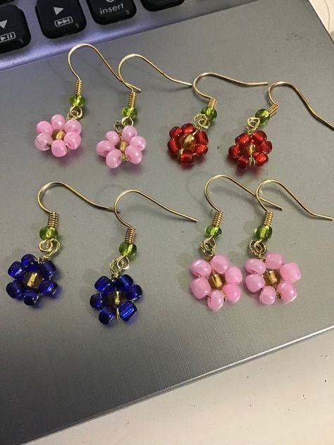 Seed Bead Flower Earrings, Bead Flower Earrings, Seed Bead Flower, Ear Tops, Beaded Daisy, Seed Bead Flowers, Bead Flower, Beads Flower, Beads Ideas