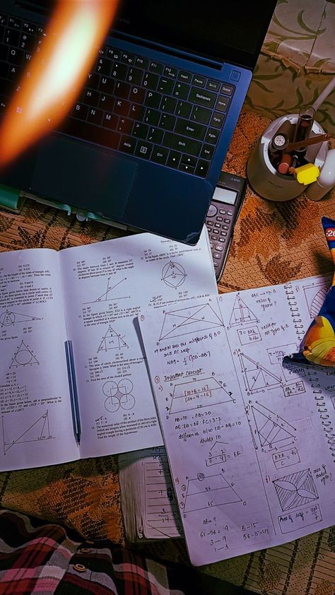 Maths Motivation Aesthetic, Geometry Asthetic, Beauty Of Math, Math Geometry Aesthetic, Study Maths Tips, Study Mathematics Aesthetic, Math Nerd Aesthetic, Math Motivation Aesthetic, Studying Maths Aesthetic