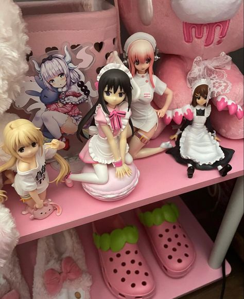 Dark Kawaii, Bday List, Otaku Room, Kawaii Core, Pastel Pink Aesthetic, Anime Figurines, Kawaii Room, Dream Room Inspiration, Anime Figures