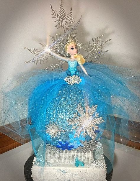 Frozen Elsa Pumpkin Elsa Pumpkin Decorating, Elsa Pumpkin Ideas, Cheerleader Pumpkin Decorating, Barbie Pumpkin Painting Ideas, Frozen Pumpkin Decorating, Frozen Pumpkin Painting, Princess Pumpkin Painting, Barbie Pumpkin Painting, Elsa Pumpkin Painting