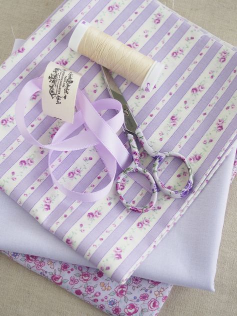 Purple Cottage, Lilac Cottage, Sewing Photography, Lavender Cottage, Lavender Aesthetic, Lovely Lavender, My Sewing Room, All Things Purple, Pretty Fabric