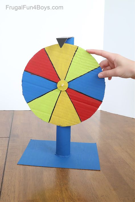 Cardboard Carnival Games, Cardboard Carnival, Diy Spinning Wheel, Diy Kids Games, Stem Challenge, Toilet Paper Roll Crafts, Paper Roll Crafts, Love Challenge, Carnival Games