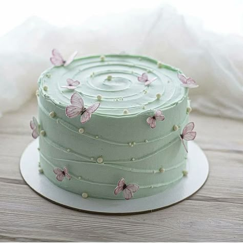 Special Cake Design, Surreal Food, Cakes Without Fondant, Birthday Cake For Women Simple, Green Birthday Cakes, Butterfly Birthday Cakes, Wedding Cake Design, Green Wedding Cake, 13 Birthday Cake