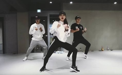 Korean Dance Studio, 1m Dance Studio, 1 Million Dance Studio, Hip Hop Attire, Dancer Fashion, 1million Dance Studio, Hip Hop Dance Outfits, Dance Costumes Ballroom, Dance Outfits Practice