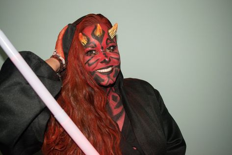 Darth Maul makeup Dark Maul, Darth Maul, Girl Costumes, Halloween Face Makeup, Dress Up, Girl Outfits, Halloween, Makeup, Hair