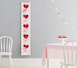 Heart Valentine Advent Heart Garland, Printable Calendar Template, Monthly Calendar Printable, Pom Pom Garland, My Funny Valentine, Felt Garland, Mattress Pads, Heart Tree, Sweetest Day