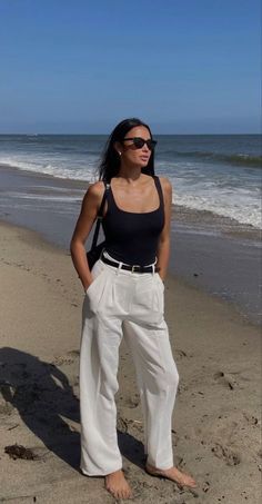 Womens Slacks Outfits Casual, Linen Pants Office Outfit, Ralph Lauren Aesthetic Summer, Casual Chic Outfits Summer Classy Street Styles, Chic Summer Outfits Classy, Classy Outfits Spring, Crop Vest Outfit, Timeless Summer Outfits, Kelsey Merritt Outfits