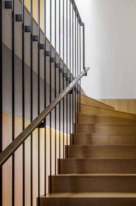 Interior shot of a house in the English countryside designed by London office Peter Feeny Architects. Open Trap, Staircase Design Modern, Handrail Design, Staircase Handrail, House Staircase, Balcony Railing Design, Stair Railing Design, Stairway Design, Stairs Design Modern