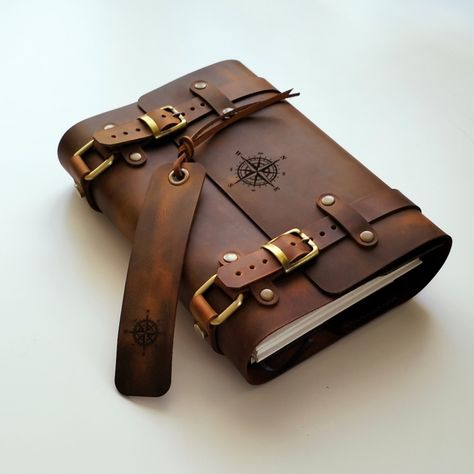 Crazy horse leather, waxed thread, stainless steel Leather Book Cover Design Ideas, Leather Diary Cover Design, Leather Book Cover Design, Bible Cover Design, Book Closures, Leather Sketchbook Cover, Leather Book Bag, Handmade Leather Notebook, Personalized Bible Cover