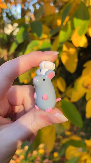 Micro Clay Animals, Air Dry Clay Projects Animals, Cute Clay Creatures, Mini Air Dry Clay Ideas, Clay Monsters Cute, Cute Mini Clay Ideas, Clay Animal Ideas, Clay Ideas Animals, Mini Clay Animals