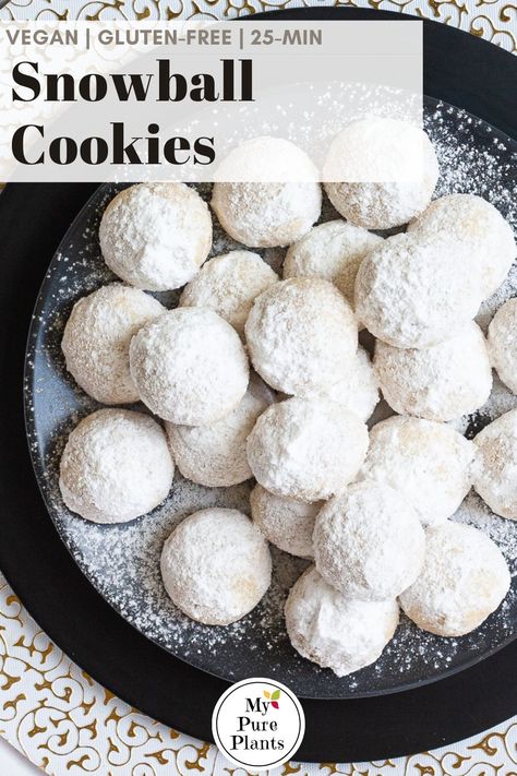 These nutty, buttery, meltaway cookies are delicious little shortbread balls double-rolled in powdered sugar. You can call them Mexican wedding cookies, Russian tea cakes, or classic Christmas cookies, but these vegan snowball cookies are heavenly. Aip Cookies, Paleo Christmas, Pecan Snowball Cookies, Autoimmune Paleo Recipes, Aip Paleo Recipes, Aip Desserts, Russian Tea Cake, Cake Mug, Paleo Cookies