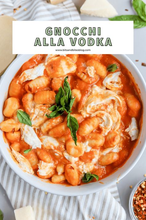 Gnocchi alla Vodka with Creamy Burrata on top - bits and bites Vodka Gnocchi Recipes, Gnocchi Alla Vodka, Gnocchi With Vodka Sauce, Homemade Vodka, Homemade Vodka Sauce, Bits And Bites, Gnocchi Recipes Easy, Vodka Sauce Recipe, Vodka Sauce Pasta