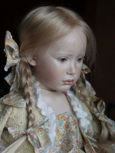 Doll with classically styled hair which includes ribbons on braided tails by Jeanne Gross. Whimsical Dolls, Styled Hair, Halloween Backdrop, Sculpted Doll, Guys And Dolls, Realistic Dolls, Fantasy Doll, Doll Collection, Artist Doll