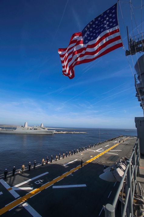 Mayport Florida, Military Diy, American Flag Pictures, Flight 93, Patriotic Images, Patriotic Pictures, American Flag Wallpaper, Independance Day, Iwo Jima