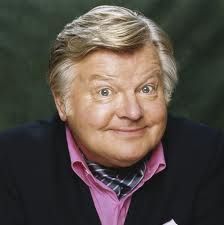 April 20 – d. Benny Hill, British comedian and actor (b. 1924) Benny Hill Show, Benny Hill, Comedy Actors, Classic Comedies, British Comedy, Baywatch, British Actors, Classic Tv, Famous Faces