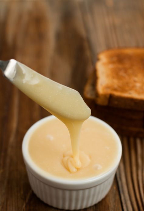 the best honey butter you'll ever eat ohsweetbasil.com Honey Butter Dipping Sauce, Honey Butter With Heavy Cream, Honey Butter Drizzle Recipe, Honey Butter Syrup, Honey Butter Sauce Recipe, Sweet Butter Sauce, Honey Butter Cream, Apple Crockpot Recipes, Honey Butter Sauce