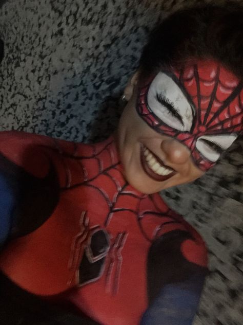 Spiderman, makeup Spiderman, make tutorial Diy Spiderman Face Paint, Bat Man Makeup, Spider Woman Makeup Halloween, Spiderman Face Makeup, Spider Man Face Makeup, Halloween Makeup Face Paint, Spider Man Inspired Makeup, Spider Girl Makeup, Spiderman Makeup Woman