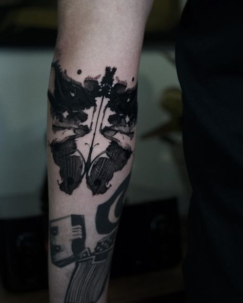 Rorschach Test Tattoo, Ink Blot Tattoo, Rorschach Tattoo, Rorschach Art, Design Quiz, Rorschach Inkblot Test, Places For Tattoos, Rorschach Test, Profile Art