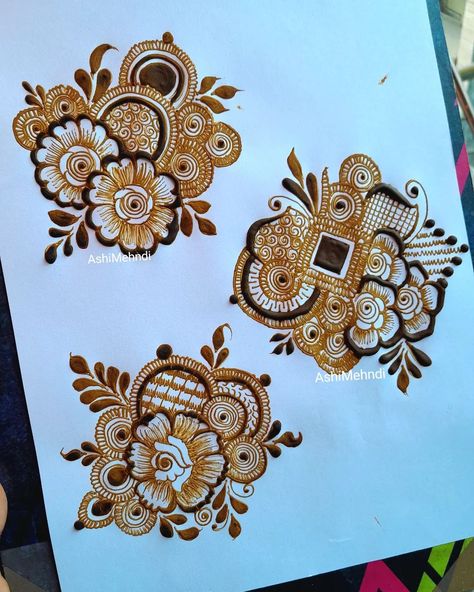 Floral Flower Mehendi Designs, Simple Bunch Mehndi Designs, Bunch Henna Designs, Paper Mehndi Designs, Floral Bunch Mehndi Design, Mehendi Bunch Design, Basic Flower Mehndi Designs, Mehandi Bunch Design, Floral Mehendi Designs Back Hand