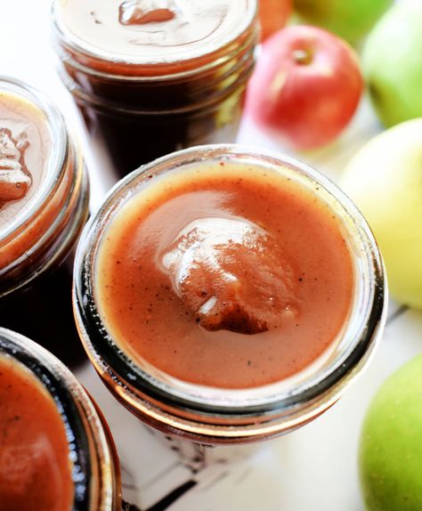 Best Homemade Old Fashioned Apple Butter Recipe Apple Butter Recipe Using Applesauce, Amish Apple Butter Recipe, Apple Canning Recipes, Apple Butter Recipes, Recipe Using Applesauce, Best Homemade Ice Cream, Apple Butter Crock Pot, Preserving Recipes, Diy Mixes