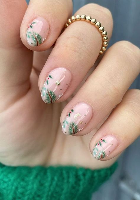 Oval Nails Holiday, Nude Festive Nails, Floral Christmas Nails, Rustic Christmas Nails, Australian Christmas Nails, Christmas Floral Nails, Winter Floral Nails, Subtle Christmas Nails Acrylic, Abstract Christmas Nails