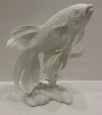 Fimo, Koi Fish Clay Sculpture, Coy Fish Art, Koi Fish Sculpture, Fish Sculptures, Styrofoam Art, Fish Ceramic, Porcelain Dolls Value, Fish Artwork