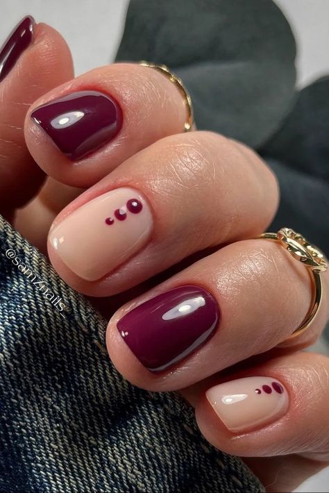 Check out these beautiful burgundy nail designs to try out this year... Burgundy Nail Designs, Deep Red Nails, Dark Red Nails, Natural Nail Designs, Builder Gel Nails, Fall Gel Nails, October Nails, Simple Gel Nails, Shiny Nails