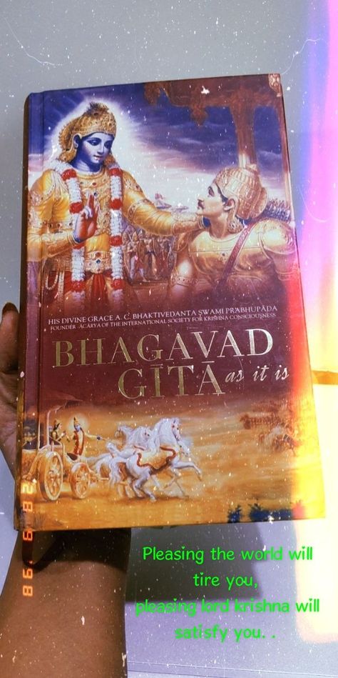 Book Snap, Bhagwat Geeta, Bhagwat Gita, Vision Board Pics, Krishna Book, Personal Finance Books, Best Friend Quotes Funny, Snap Streak, Divine Grace