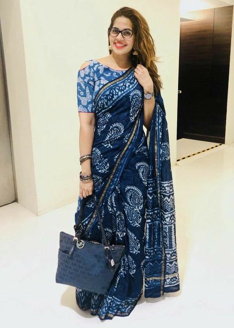 Cotton Sari Blouse Designs Latest, Ikat Blouse Designs, Indigo Saree, Blouse Designs High Neck, Cotton Blouse Design, Saree Wearing Styles, Blouse Designs Catalogue, Saree Blouse Neck Designs, New Saree Blouse Designs