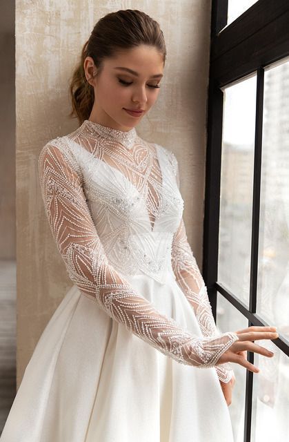 Eva Lendel, Dress Topper, Teens Dresses, Dream Wedding Ideas Dresses, Wedding Summer, Elegant Wedding Dress, Bridal Wedding Dresses, Wedding Dress Inspiration, Wedding Dress Long Sleeve