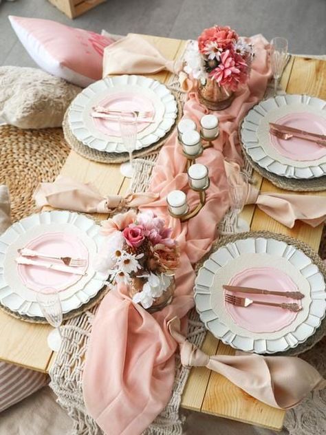 Dusty Rose Wedding Theme, Boho Table Setting, Chiffon Table Runner, Boho Birthday Party, Aisle Runners, Macrame Table, Dinner Party Decorations, Boho Table, Picnic Inspiration